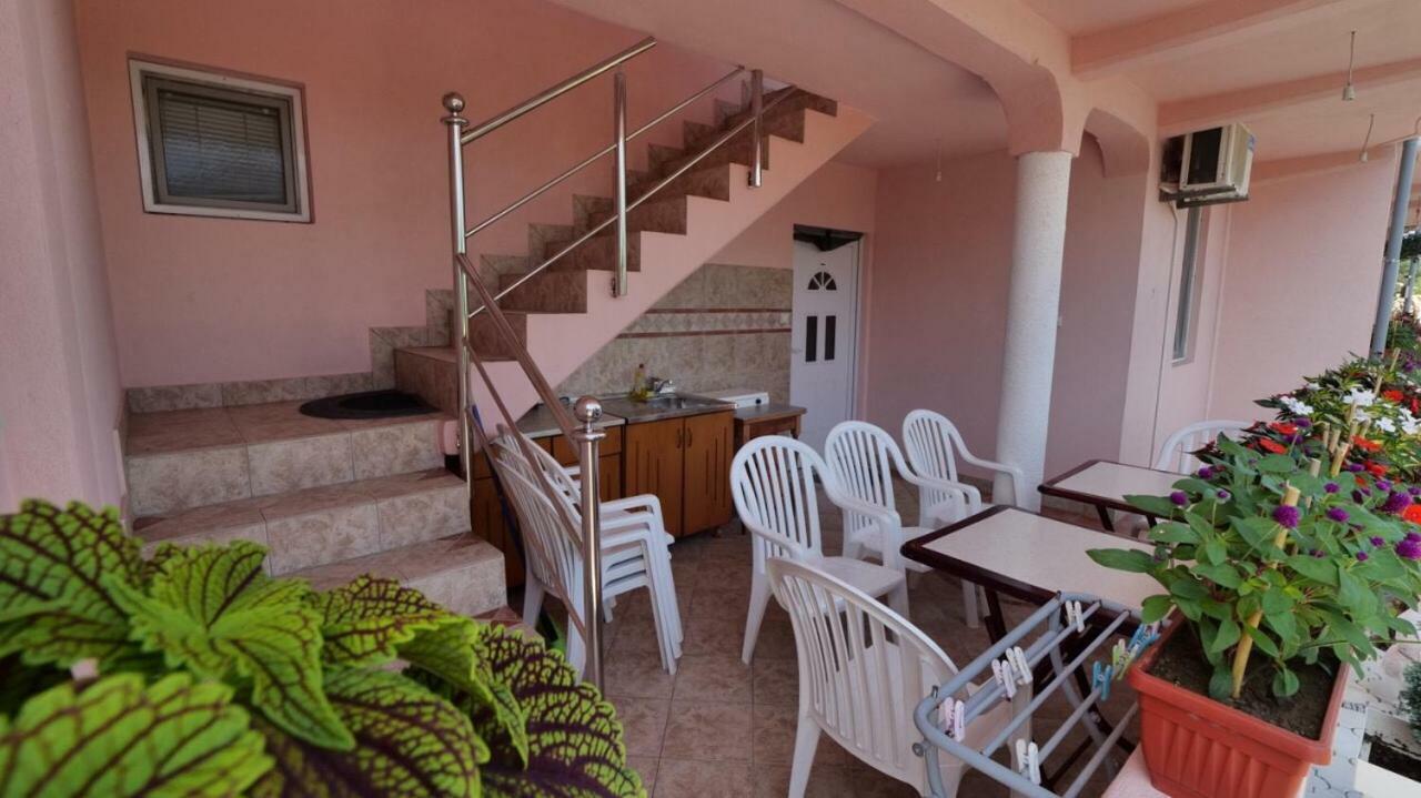 Familien Apartment Zeno Ulcinj Kültér fotó